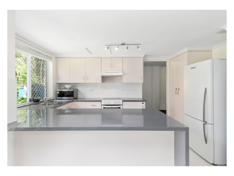 8/374 Limpus Street, Frenchville QLD 4701