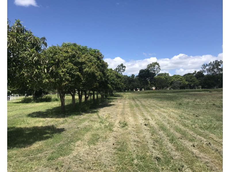 52689 Burnett Highway, Bouldercombe QLD 4702