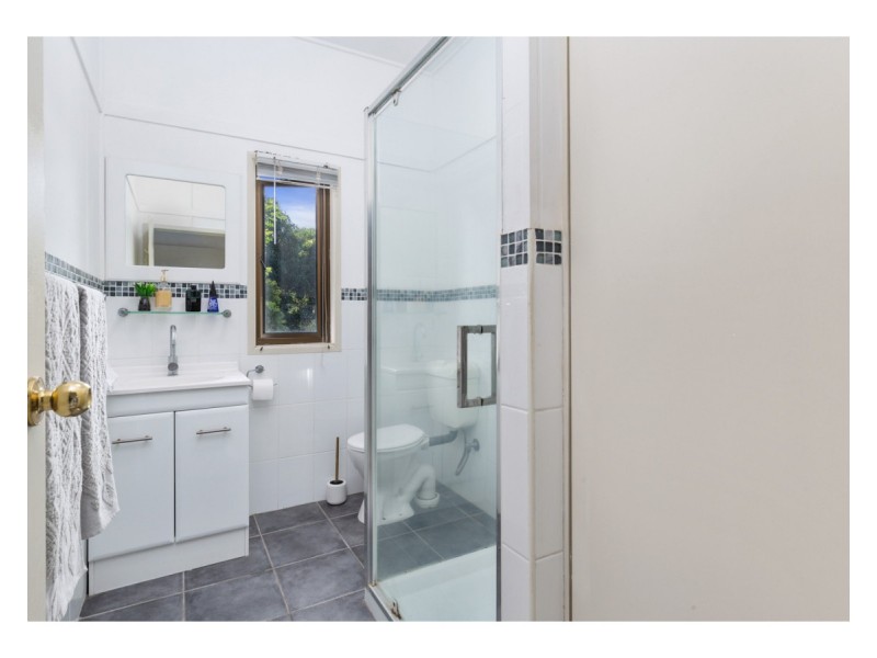 5 Bernard Street, Berserker QLD 4701