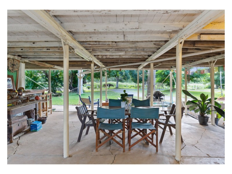 5 Bernard Street, Berserker QLD 4701