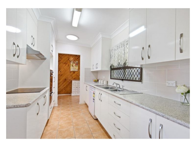 11 Bauhinia Terrace, The Range QLD 4700