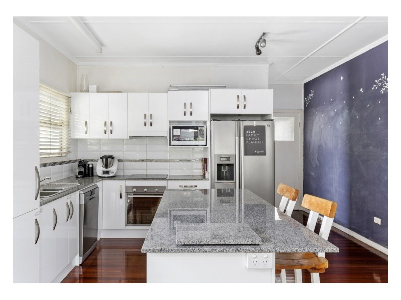 461 Crane Avenue, Kawana QLD 4701