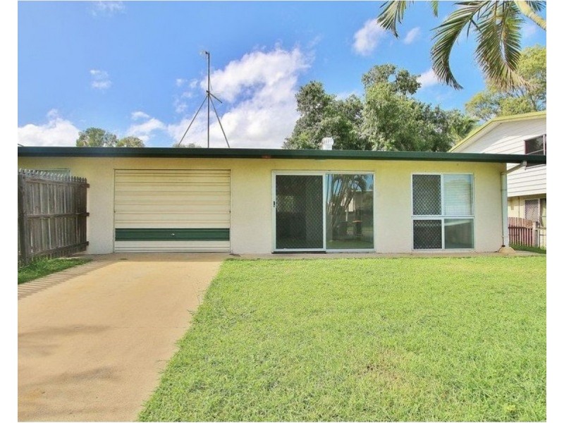 2/5 Boswood, Kawana QLD 4701