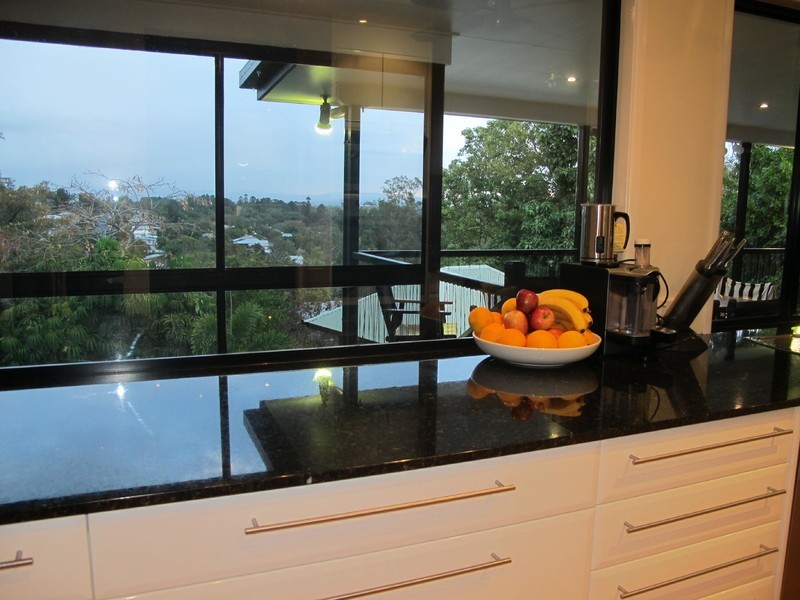 5 Bellevue Tce, The Range QLD 4700