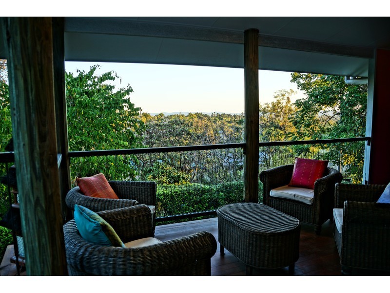 5 Bellevue Tce, The Range QLD 4700