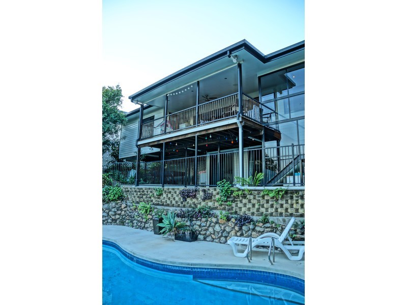 5 Bellevue Tce, The Range QLD 4700