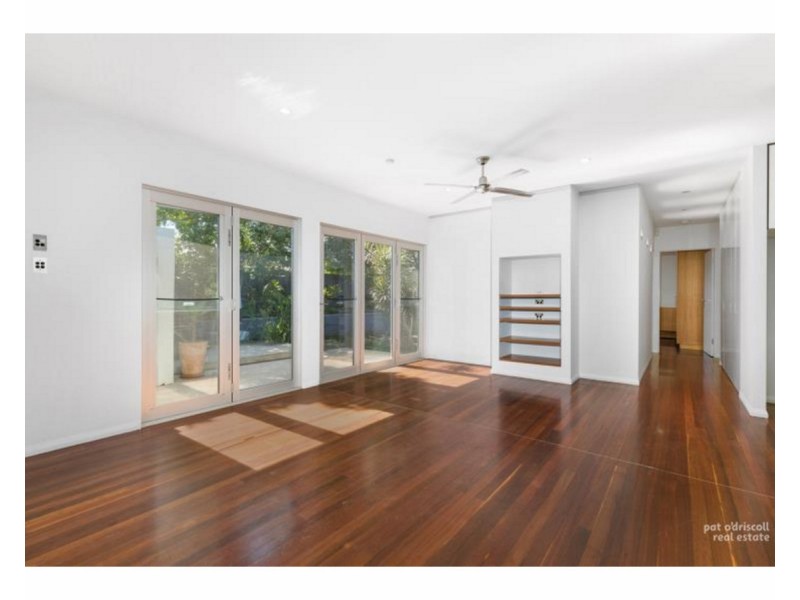 77 Brecknell Street, The Range QLD 4700