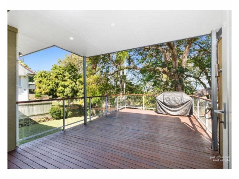 77 Brecknell Street, The Range QLD 4700