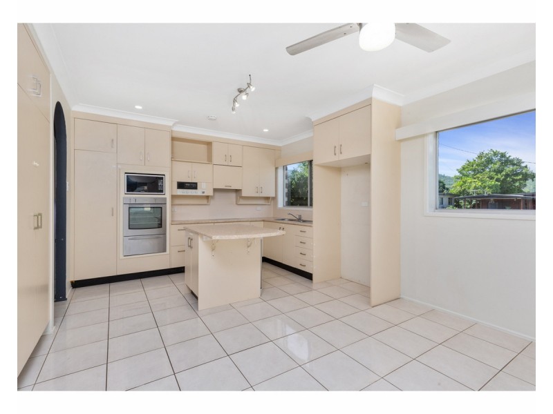 329 Philp Avenue, Frenchville QLD 4701