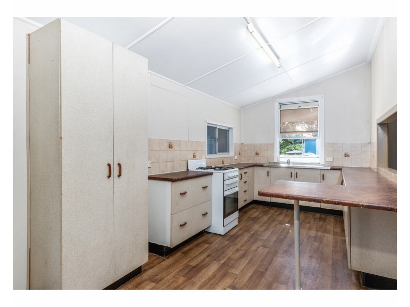 3 Alick Street, Park Avenue QLD 4701