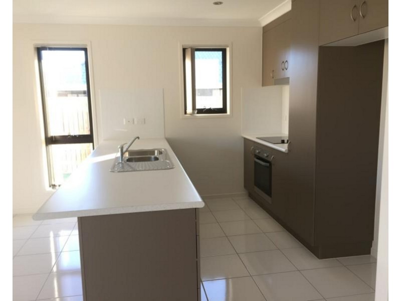32 Vermont Drive, Parkhurst QLD 4702