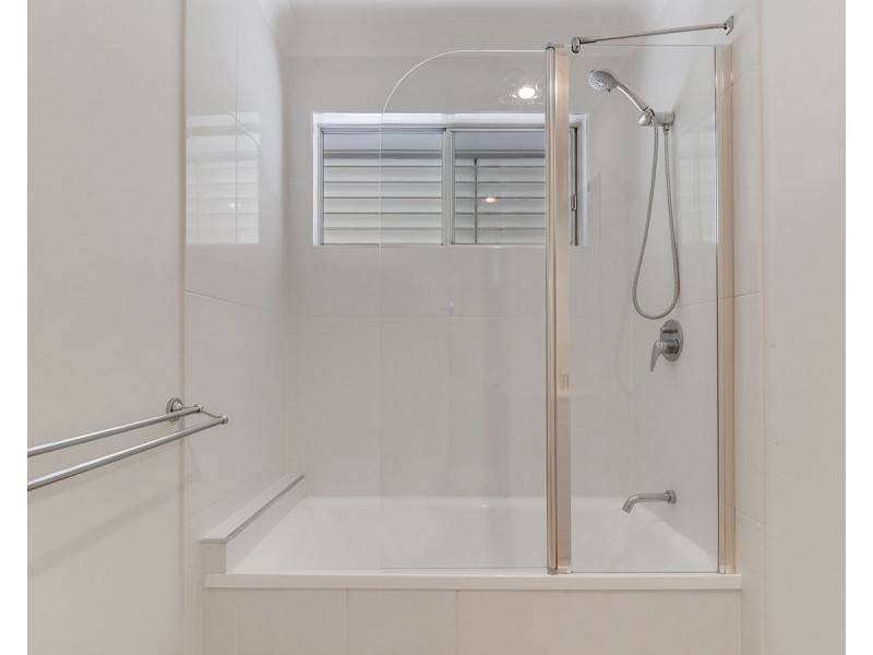 240 Flowers Avenue, Frenchville QLD 4701