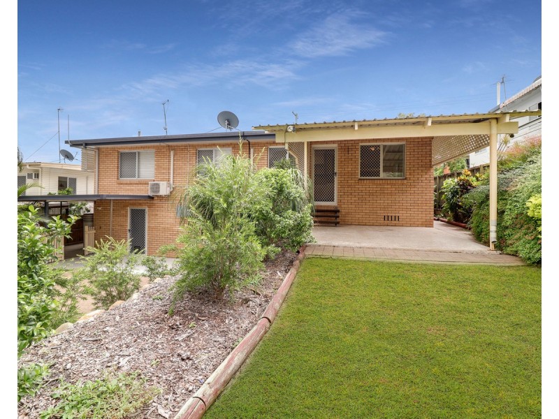 240 Flowers Avenue, Frenchville QLD 4701