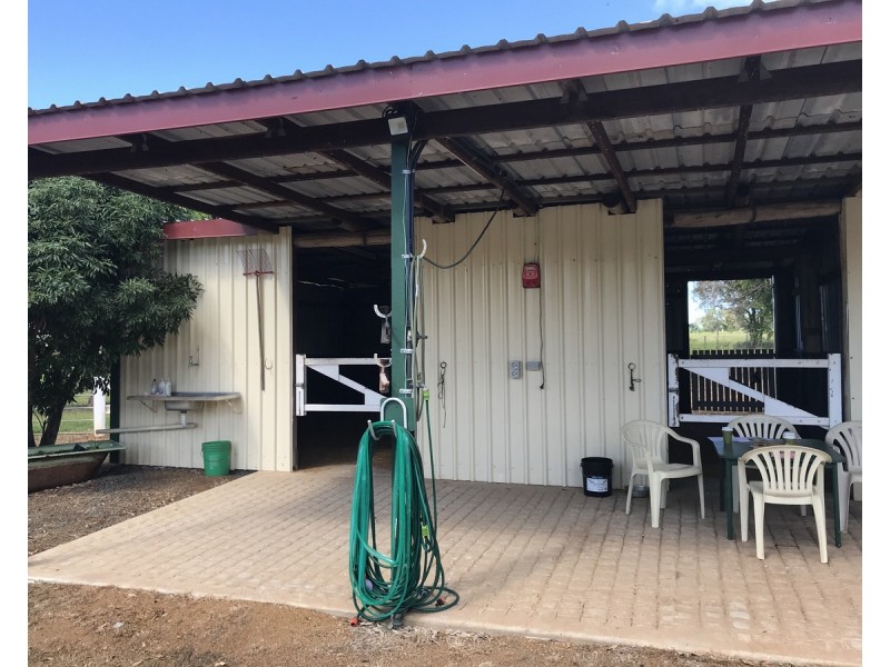 897 Tanby Road, Tanby QLD 4703