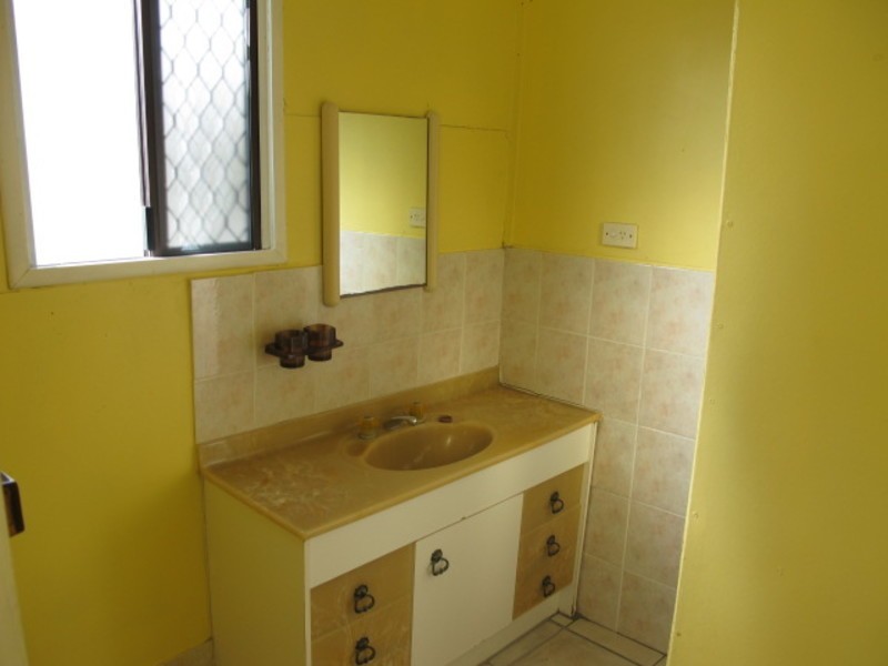 338 East Street, Depot Hill QLD 4700