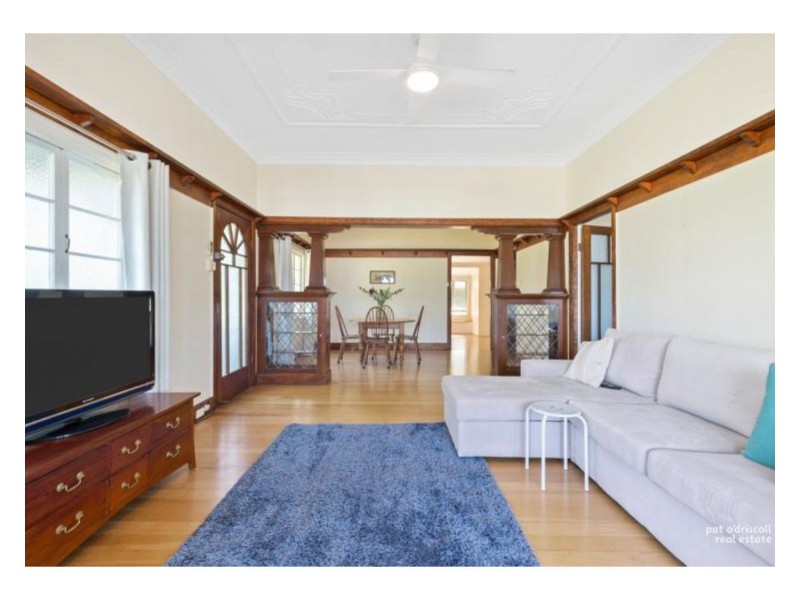 26 West Street, The Range QLD 4700