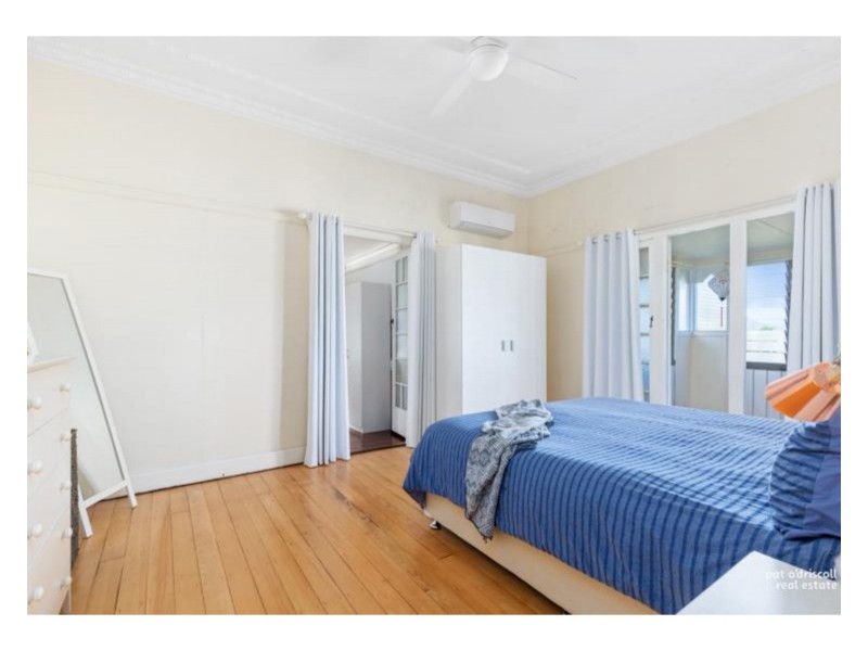 26 West Street, The Range QLD 4700