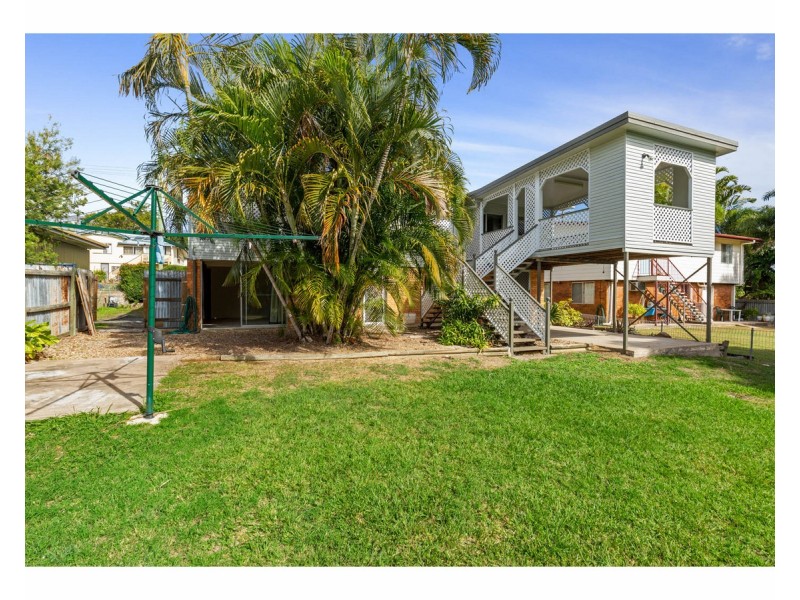16 Peterson Street, West Rockhampton QLD 4700