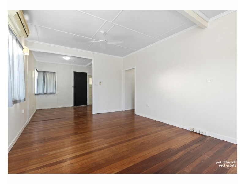 34 Bowen Terrace, The Range QLD 4700