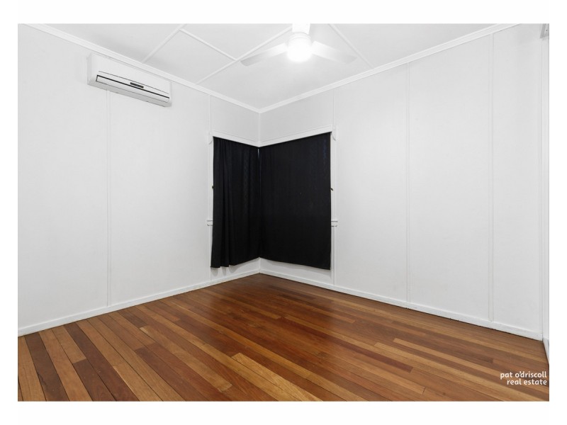 34 Bowen Terrace, The Range QLD 4700