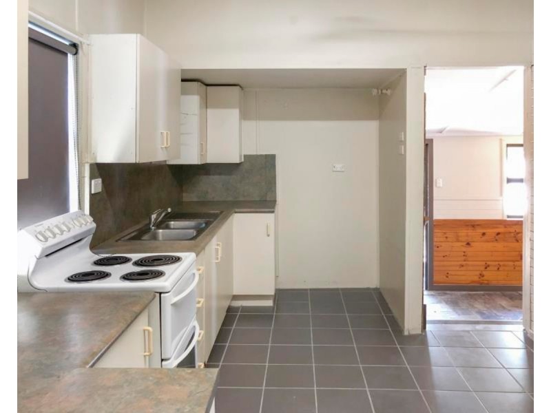 104 Haynes Street, Park Avenue QLD 4701