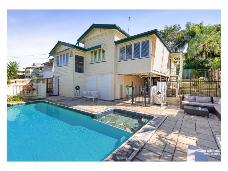 26 Cousins Street, The Range QLD 4700