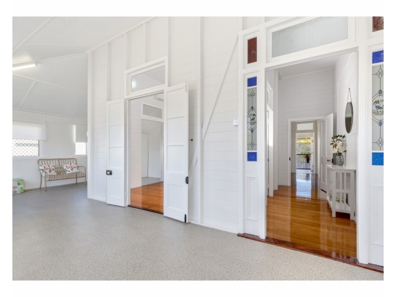 1 & 2/100 Edington Street, Berserker QLD 4701