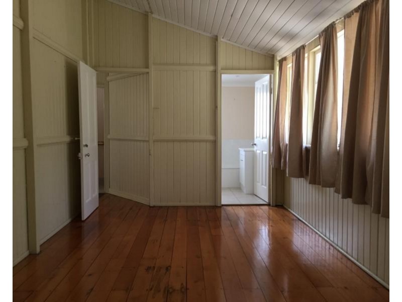 52 Henry Street, The Range QLD 4700