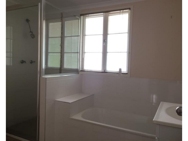 52 Henry Street, The Range QLD 4700