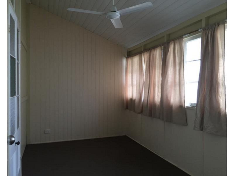 52 Henry Street, The Range QLD 4700