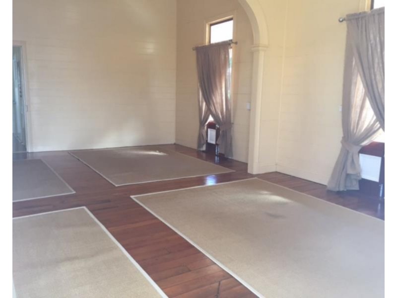 52 Davis Street, The Range QLD 4700