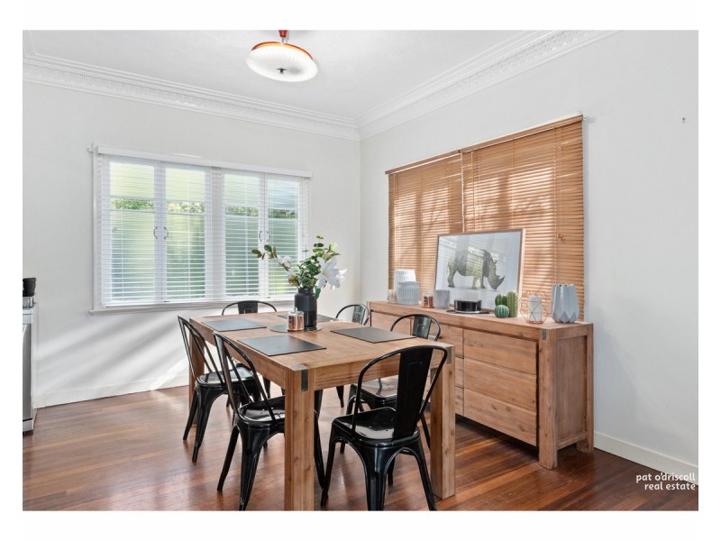 102 Davis Street, The Range QLD 4700