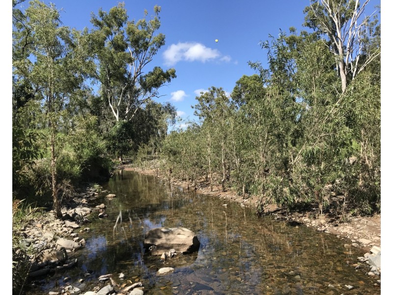 307 Connors Road, Stanwell QLD 4702