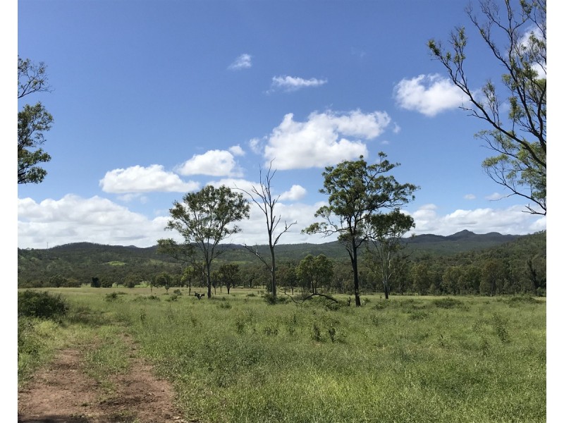 307 Connors Road, Stanwell QLD 4702