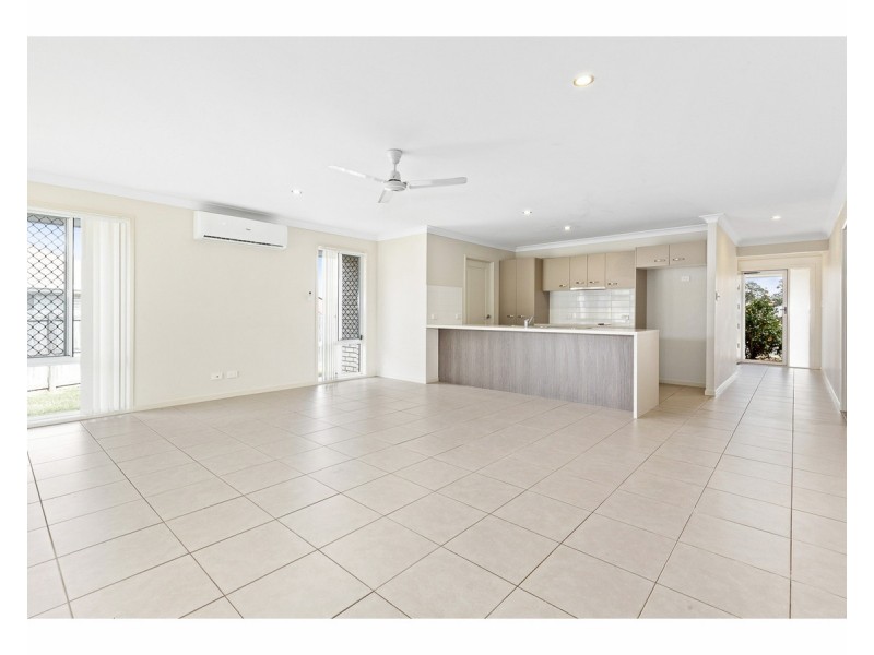 10 Hedgerose Way, Parkhurst QLD 4702