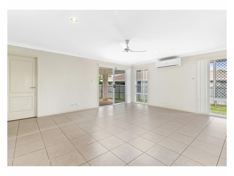 10 Hedgerose Way, Parkhurst QLD 4702