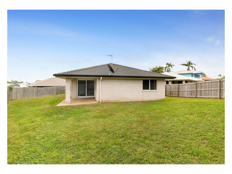 10 Hedgerose Way, Parkhurst QLD 4702