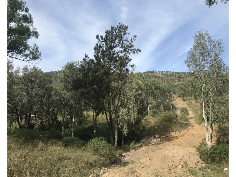 494 Yeppoon Road, Limestone Creek QLD 4701