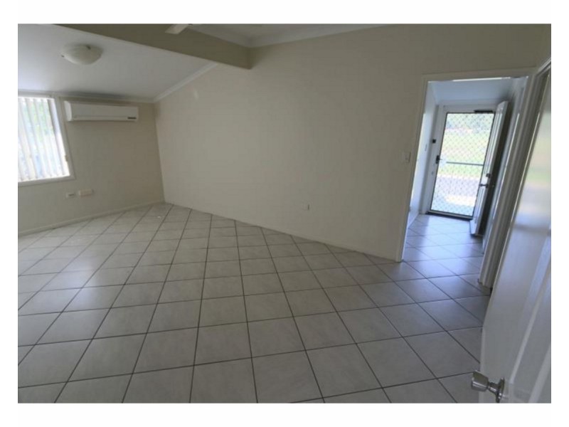 35 Dean Street, Berserker QLD 4701