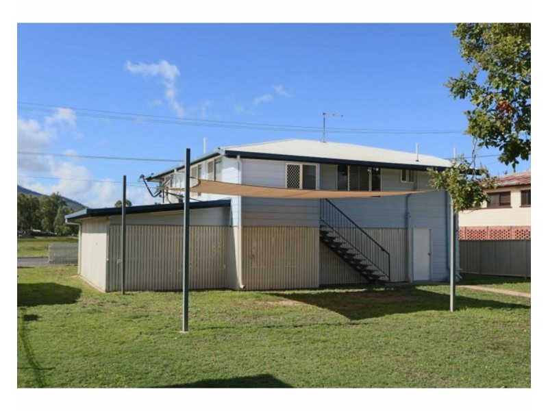 35 Dean Street, Berserker QLD 4701
