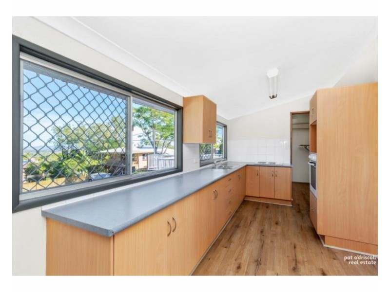 79 Brecknell Street, The Range QLD 4700