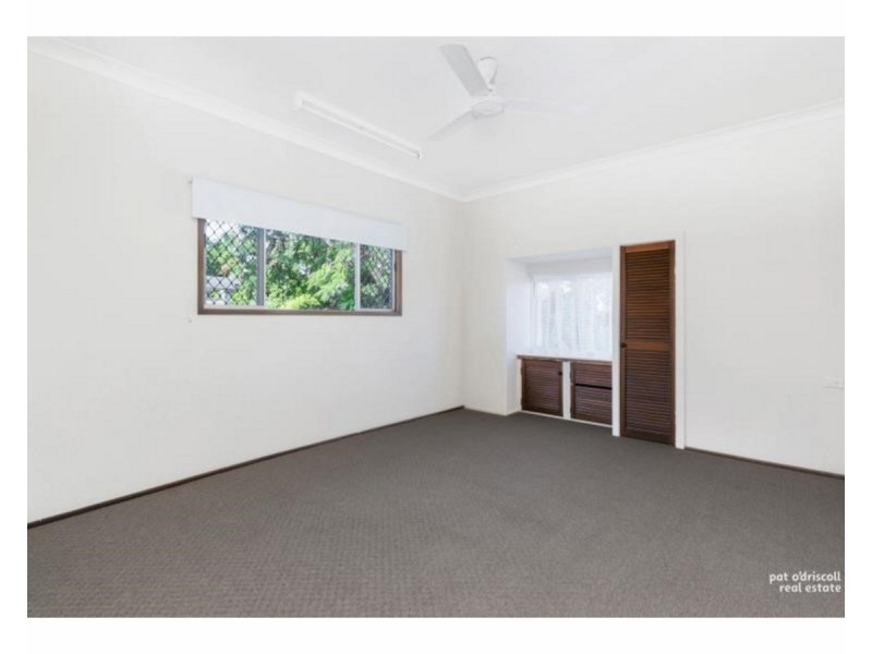 79 Brecknell Street, The Range QLD 4700