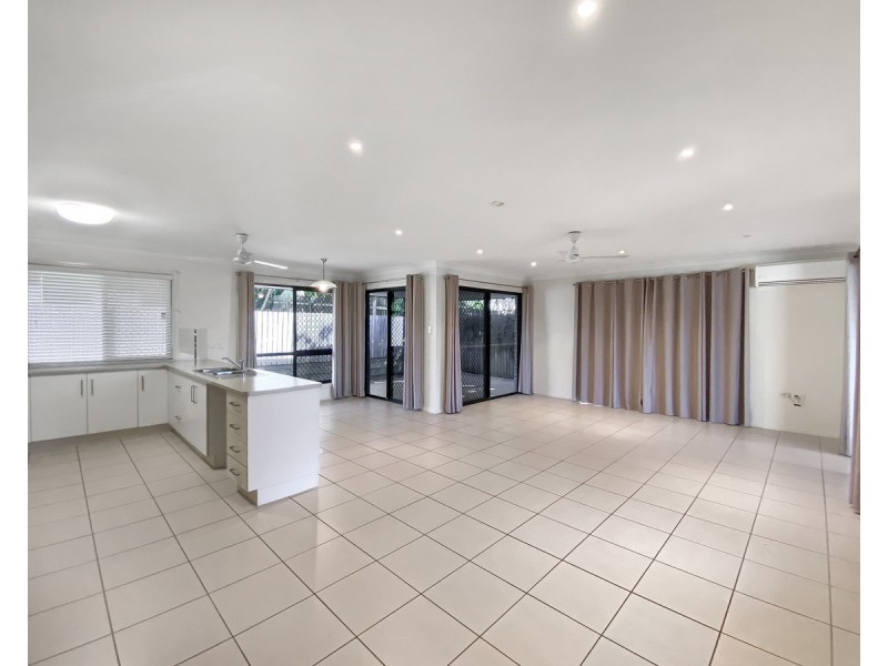 35 Woodville Street, Wandal QLD 4700