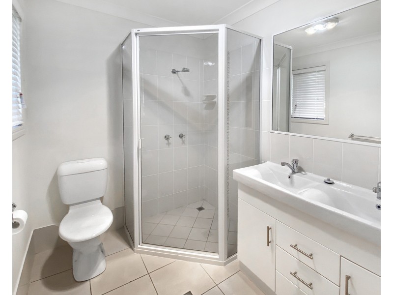 35 Woodville Street, Wandal QLD 4700