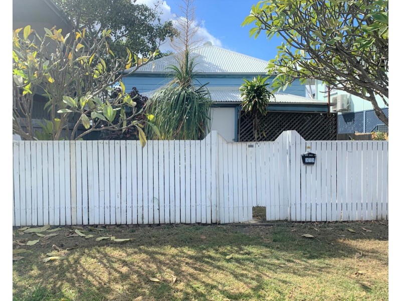 313 Bolsover Street, Depot Hill QLD 4700