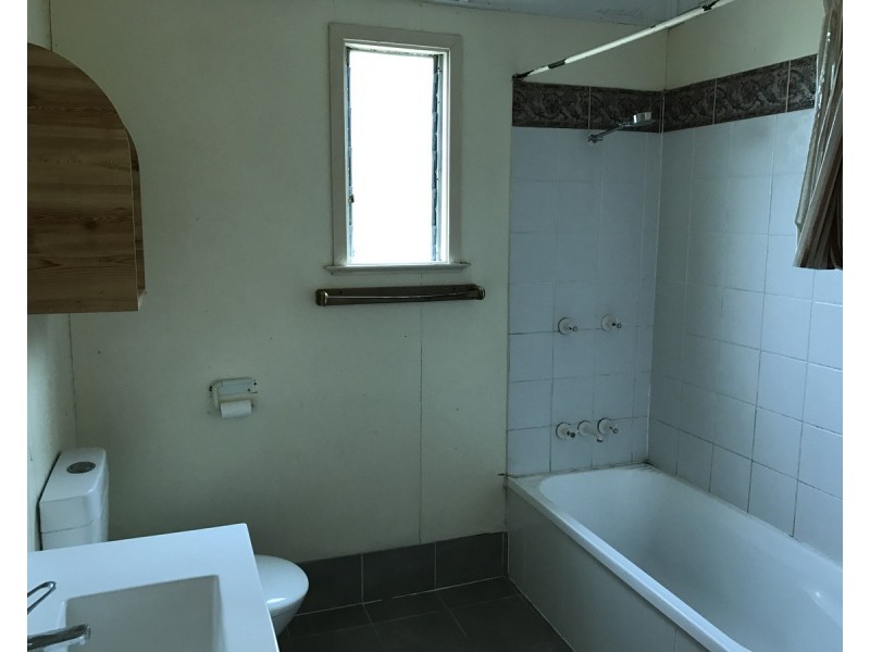 13 Bracher Street, Wandal QLD 4700