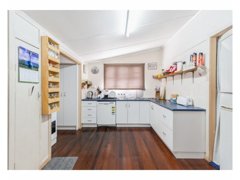 145 Glenmore Road, Park Avenue QLD 4701