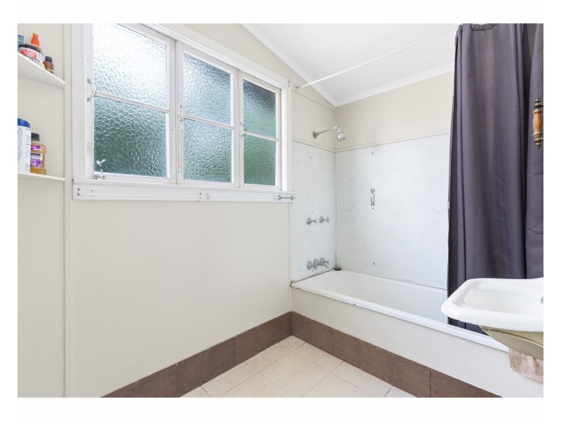 145 Glenmore Road, Park Avenue QLD 4701