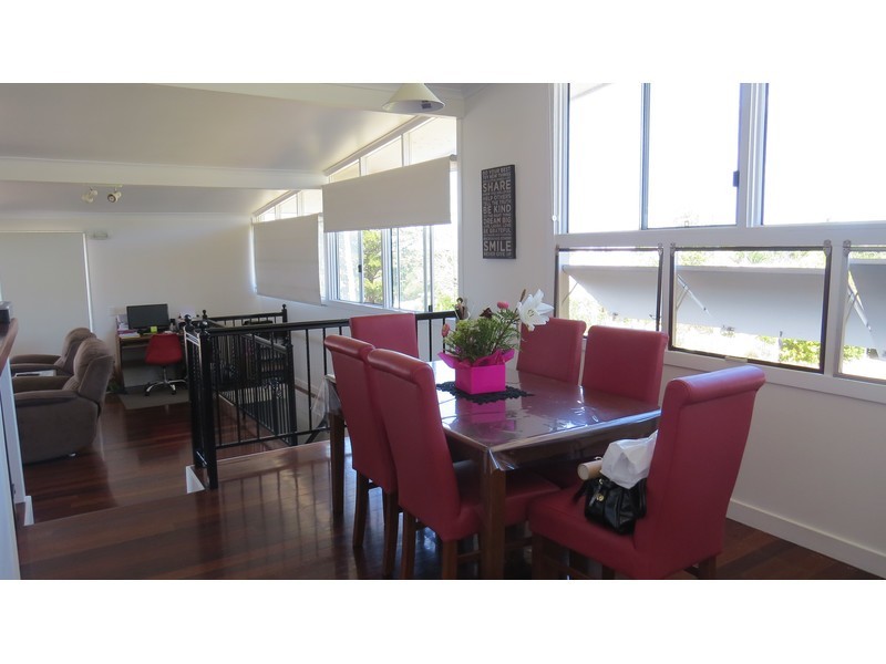 94 Caroline Street, The Range QLD 4700