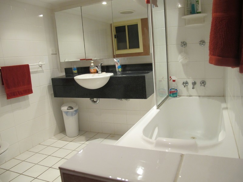 94 Caroline Street, The Range QLD 4700